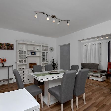 Apartment Sabina Makarska Exterior photo
