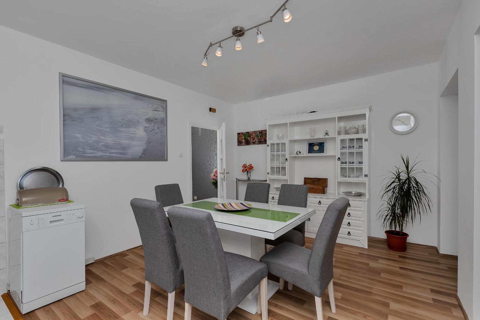 Apartment Sabina Makarska Exterior photo