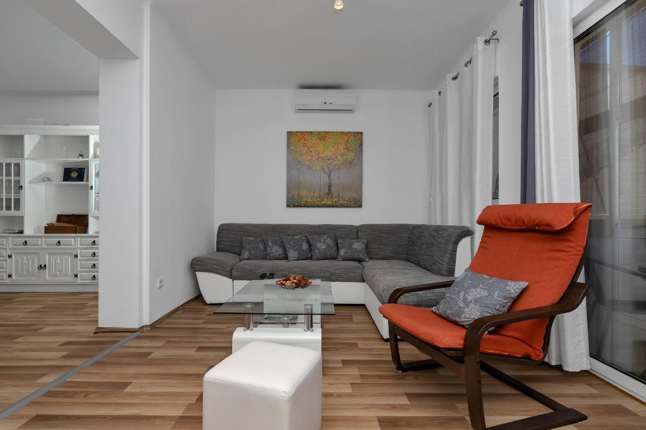 Apartment Sabina Makarska Exterior photo